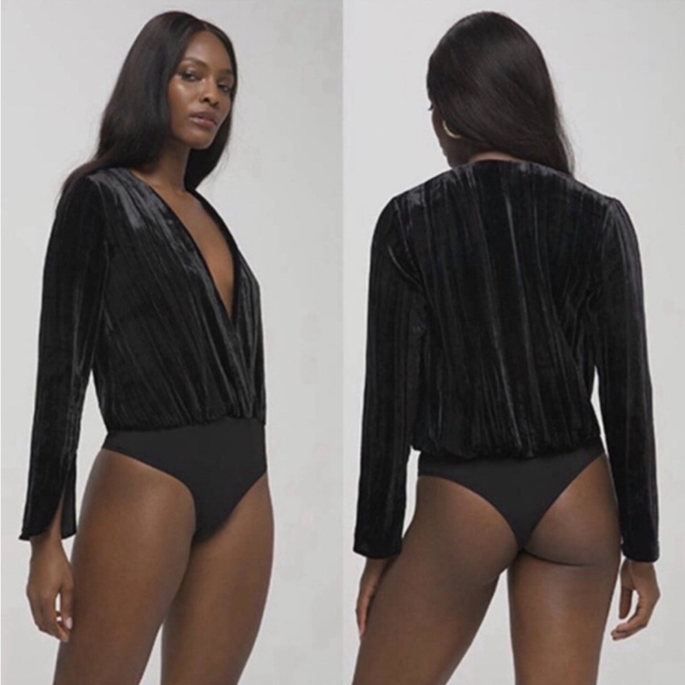 Good American Black Velvet Bodysuit long sleeve w slit SEXY